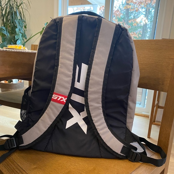 Gray and Black Girl’s Backpack - Picture 4 of 7